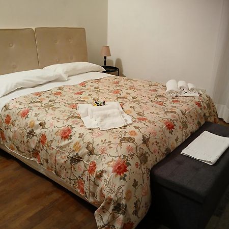 Le 5 Vie Bed & Breakfast Bergamo Luaran gambar
