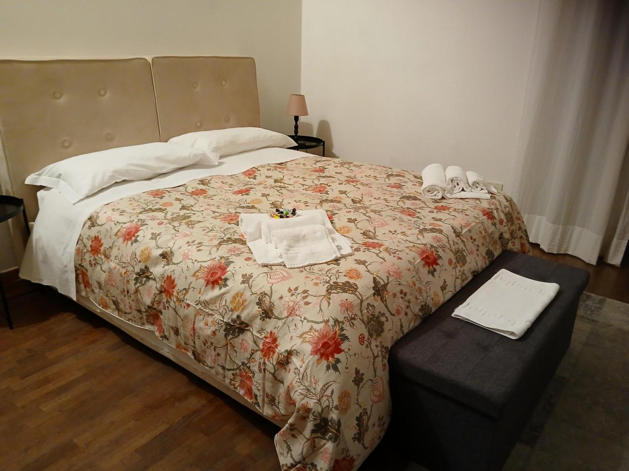 Le 5 Vie Bed & Breakfast Bergamo Luaran gambar